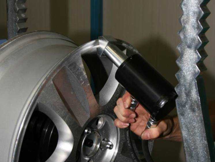 Как выполнить ремонт литых дисков своими руками - советы и рекомендации