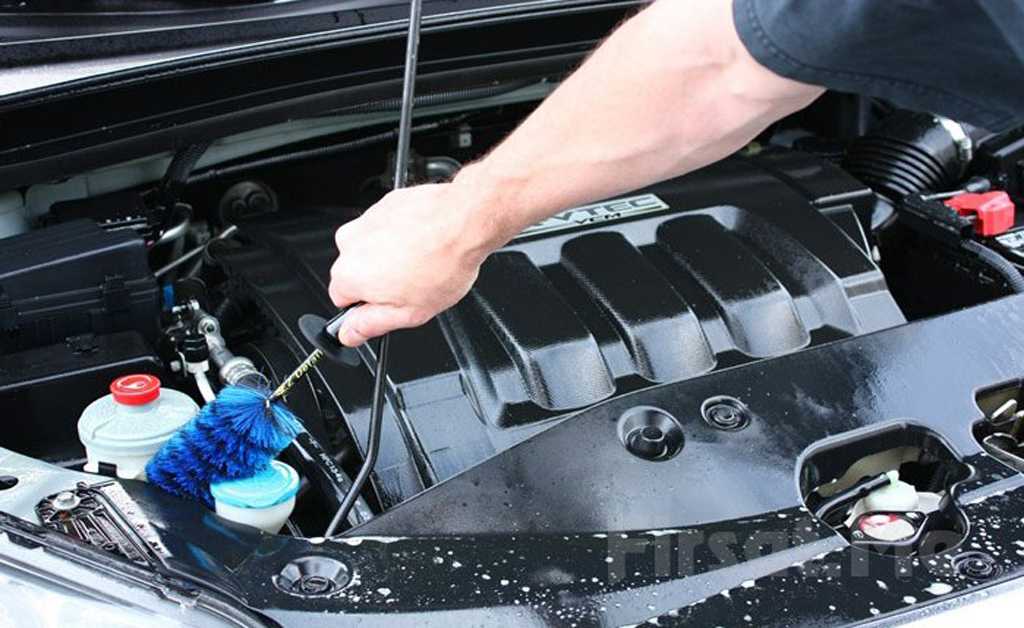 Как правильно мыть двигатель автомобиля своими руками