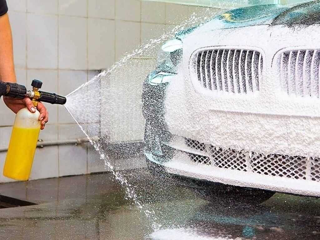 Как правильно помыть автомобиль зимой
